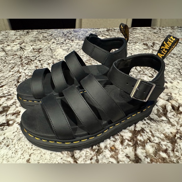 Dr. Martens Blaire Sandal 🖤 - Picture 7 of 9